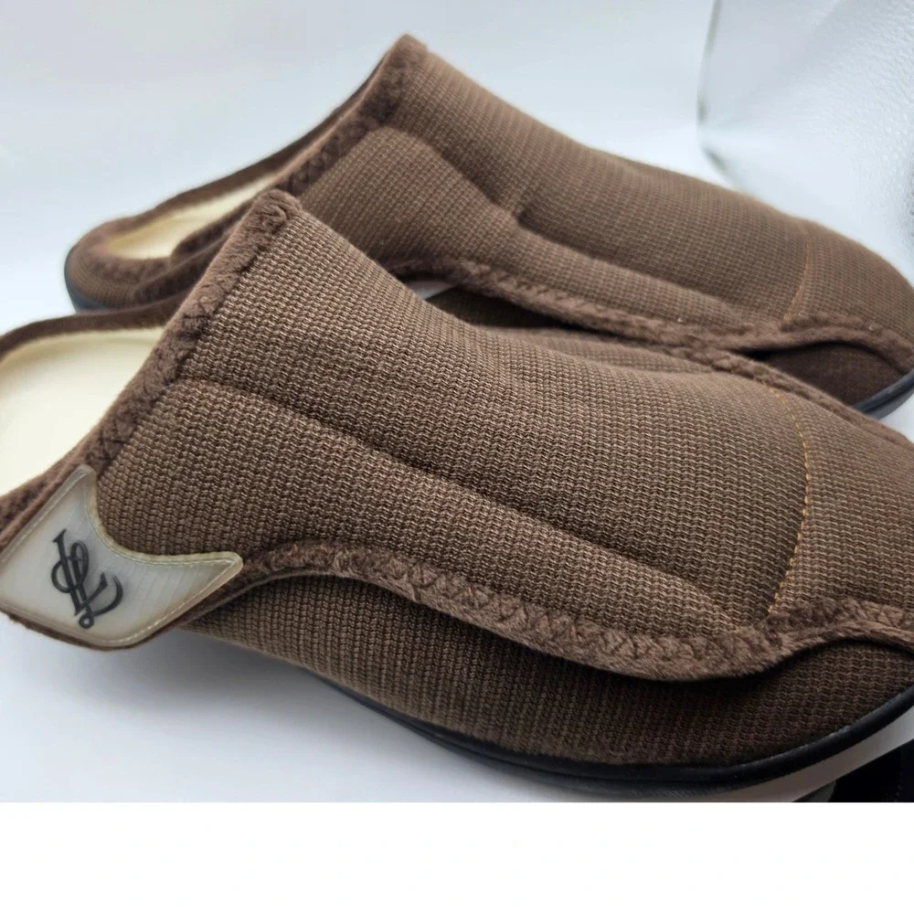 Brown Waffle Knit Adjustable Strap Slippers Mules Faux Fur Lined Size 43 10-10.5